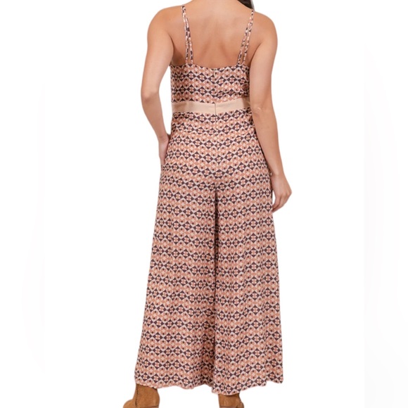 coco + jaimeson • Retro Geo Print Spaghetti Strap Wide Leg Jumpsuit • Fall Tones - Picture 2 of 15